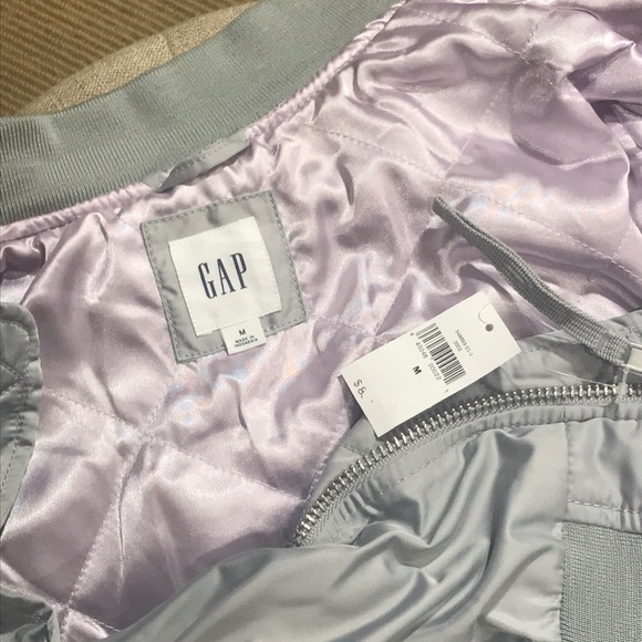Women’s Gap Bomber Jacket - Picture 5 of 5